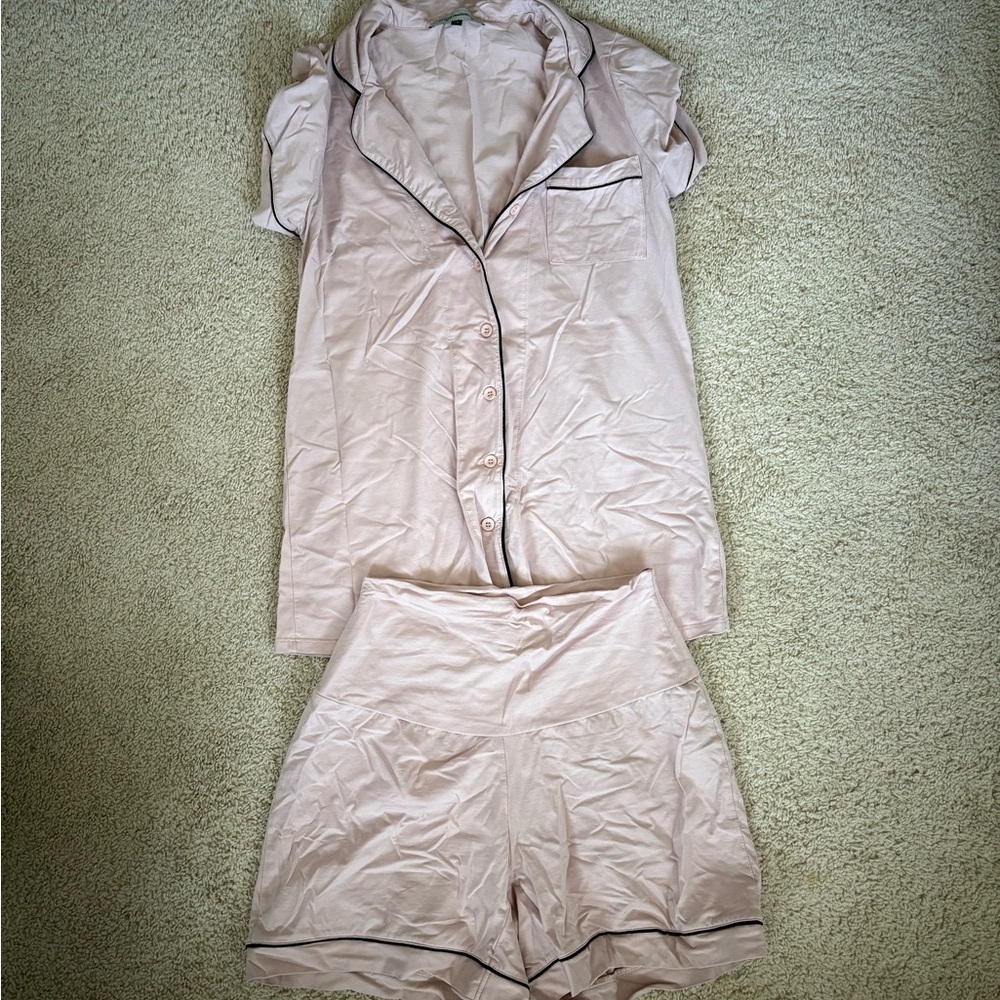 Maternity Pajama Set with Contrast Piping